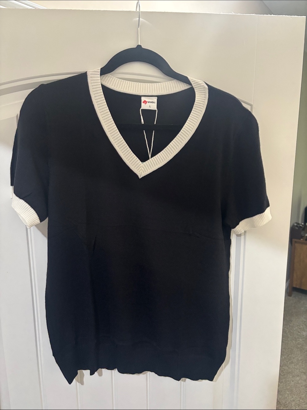 Light weight sweater